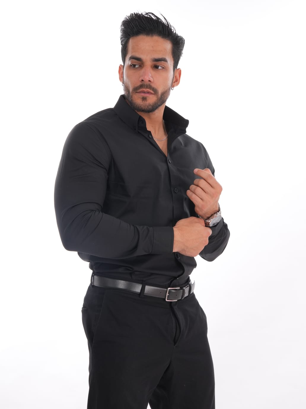 Camisa negra para hombre, manga larga con cuello camisero, estilo slim fit – MEHIVIC Perú