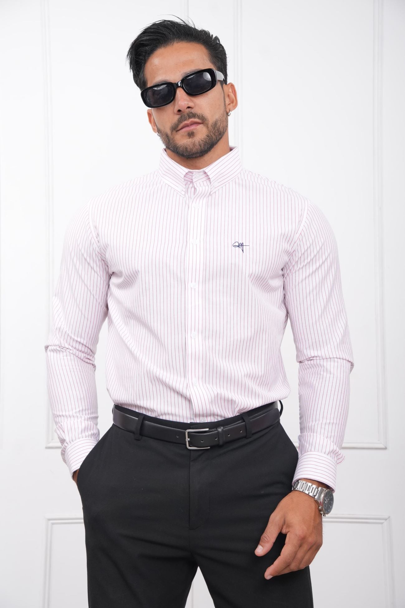 Camisa slim fit de rayas finas rojas para hombre, con manga larga – Elegancia casual MEHIVIC