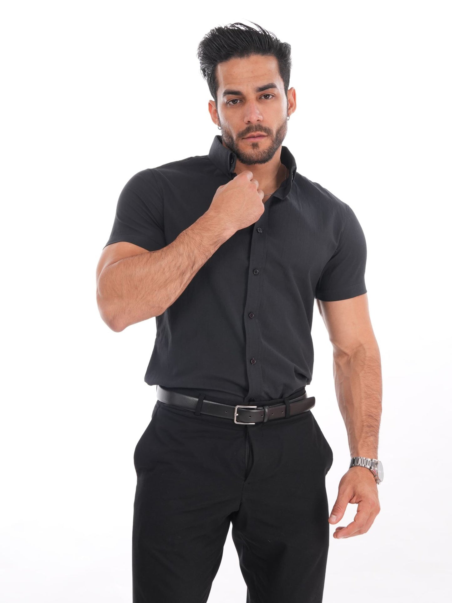 Camisa negra para hombre, slim fit con manga corta y cuello camisero – Estilo MEHIVIC